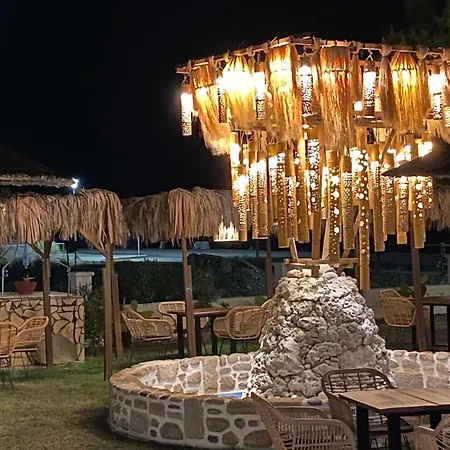 Al Mare Aparthotel 4*