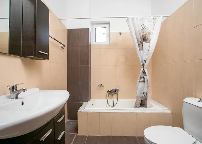 Al Mare 4* أفانتو